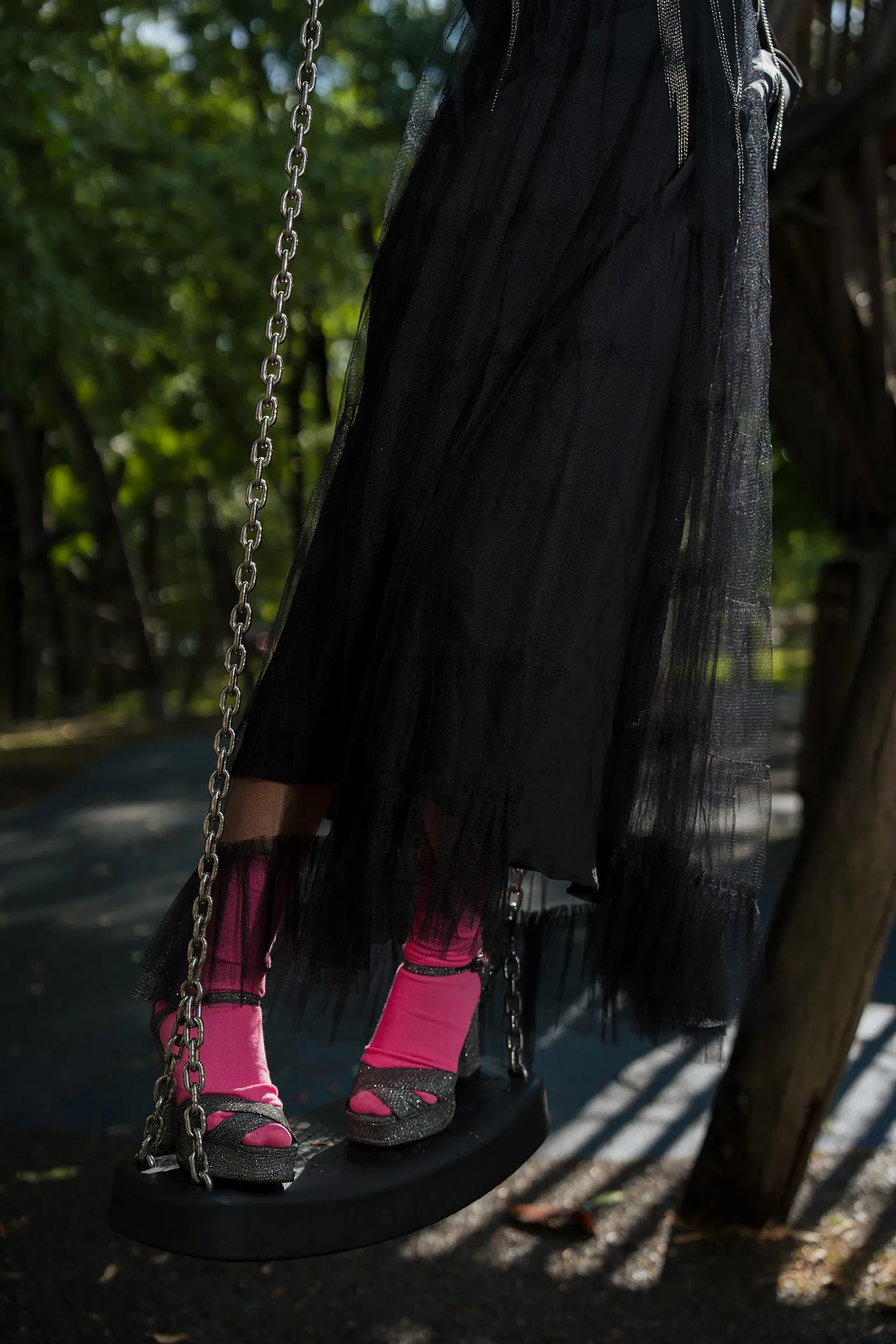 High Fashion, figure 1 of 22